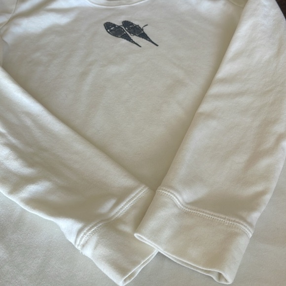 Lands’ End 💯% cotton lacrosse emblem ivory long sleeve shirt - Picture 2 of 4